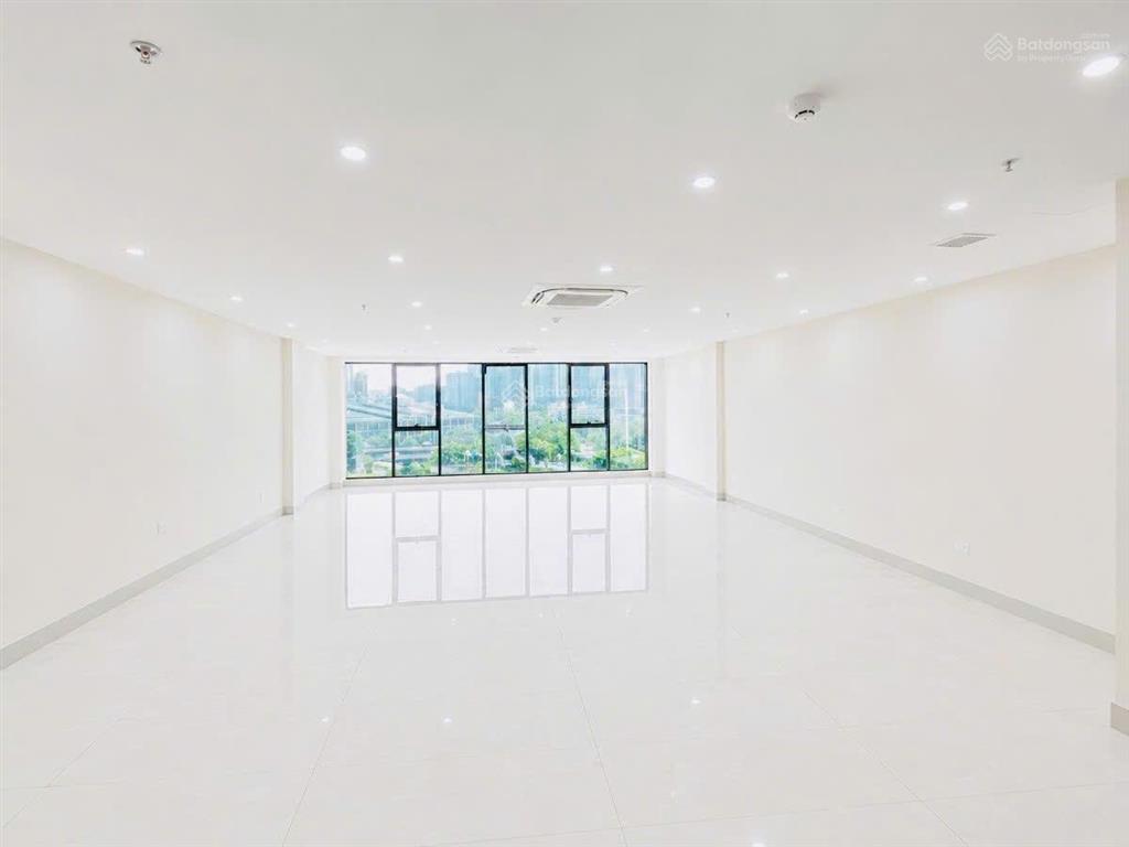 Siêu phẩm. building mặt phố hoàng cầu. 8 tầng, có hầm, lô góc, vỉa hè 6m, ở/cho thuê vp, 145m*8t