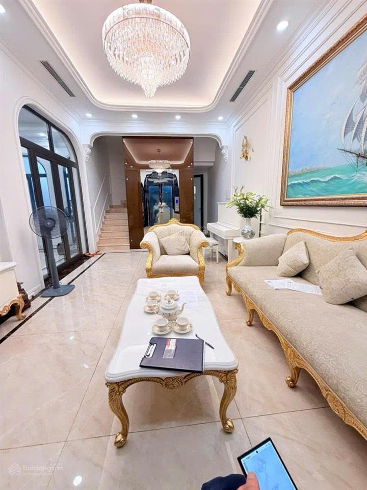 Siêu biệt thự nguyễn chí thanh. đường 3 ô tô tránh, gara 7 chỗ, sân chơi nội khu, thang máy, 95m*6t