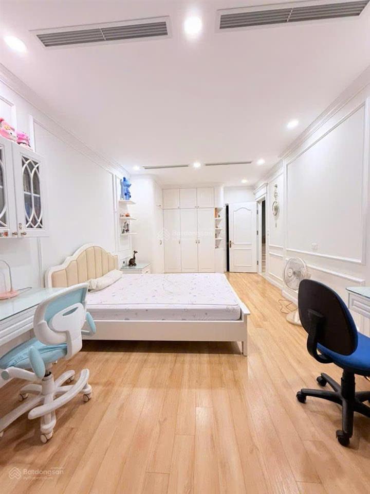 Siêu biệt thự nguyễn chí thanh. đường 3 ô tô tránh, gara 7 chỗ, sân chơi nội khu, thang máy, 95m*6t