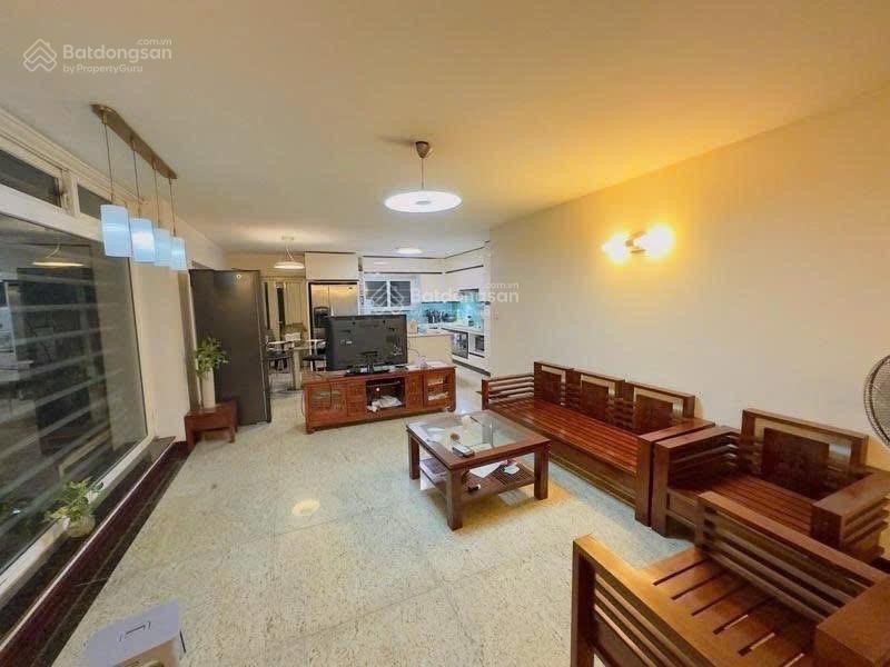 Phân lô trần quốc hoàn, 50m2 x 7t, thang máy, ngõ thông, kinh doanh, vỉa hè 3,5m, 2 thoáng, ở kd