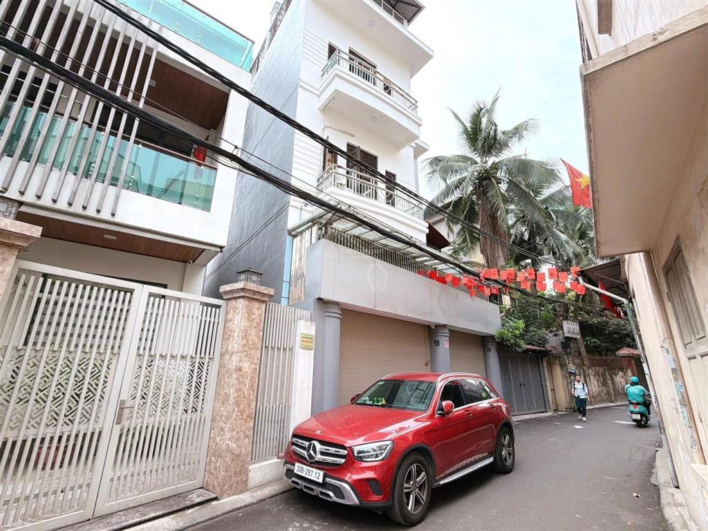 Phân lô trần quốc hoàn, 50m2 x 7t, thang máy, ngõ thông, kinh doanh, vỉa hè 3,5m, 2 thoáng, ở kd