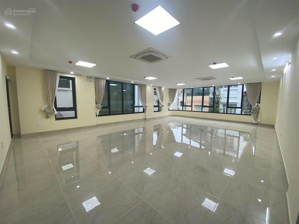 Ko qh, building láng hạ, 156m x 8t , 1 hầm, lô góc , mới, pccc, thang máy , ô tô, dt 240tr/th