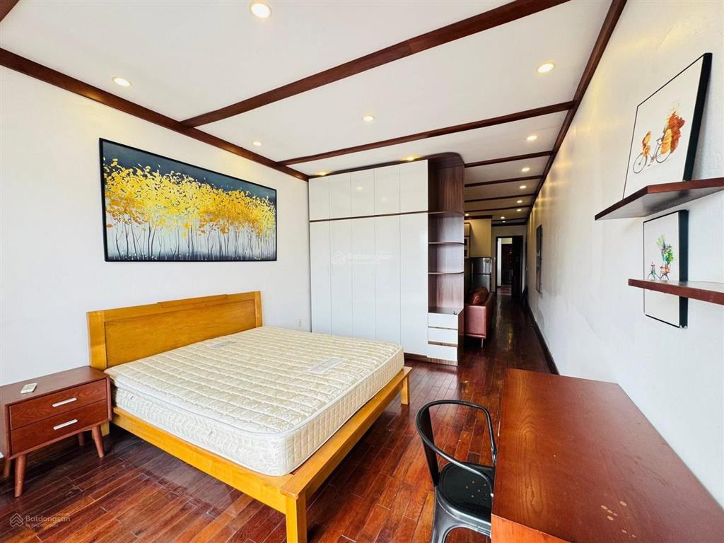 Tòa apartment 9 tầng hoàng quốc việt. mới tinh, mặt phố 25m, 14 pkk, dt 6%/năm, full pccc, 89m2