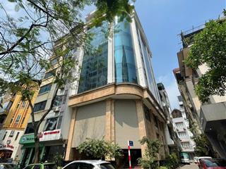 Building nguyễn thị thập, dt 156m2 x 8t, 1 hầm, mt 12m, lô góc, thang máy, pccc, dt 260tr/th