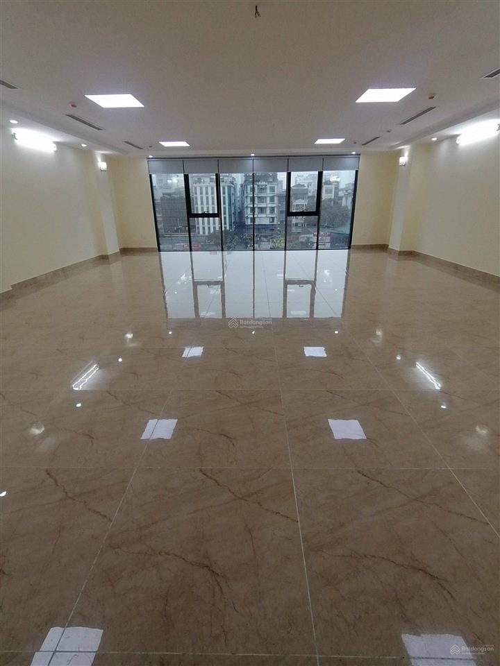 Building n7b trung hòa, dt 165m², 8t, 1 hầm, mt 12m, thang máy, pccc, vỉa hè 3m, dt 200tr/th