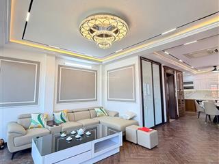 Hời 90tr/th toà mặt phố võ văn dũng, view hồ hoàng cầu, thang máy, vỉa hè, cho thuê đa dạng vp,spa.