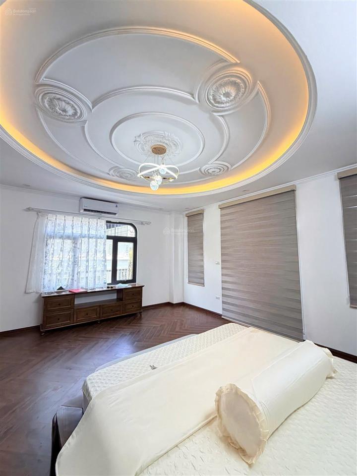 Hời 90tr/th toà mặt phố võ văn dũng, view hồ hoàng cầu, thang máy, vỉa hè, cho thuê đa dạng vp, spa