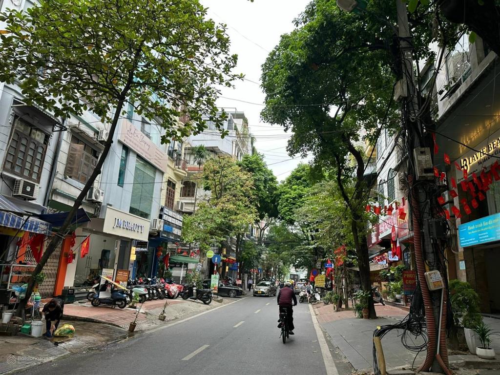 Hời 90tr/th toà mặt phố võ văn dũng, view hồ hoàng cầu, thang máy, vỉa hè, cho thuê đa dạng vp, spa