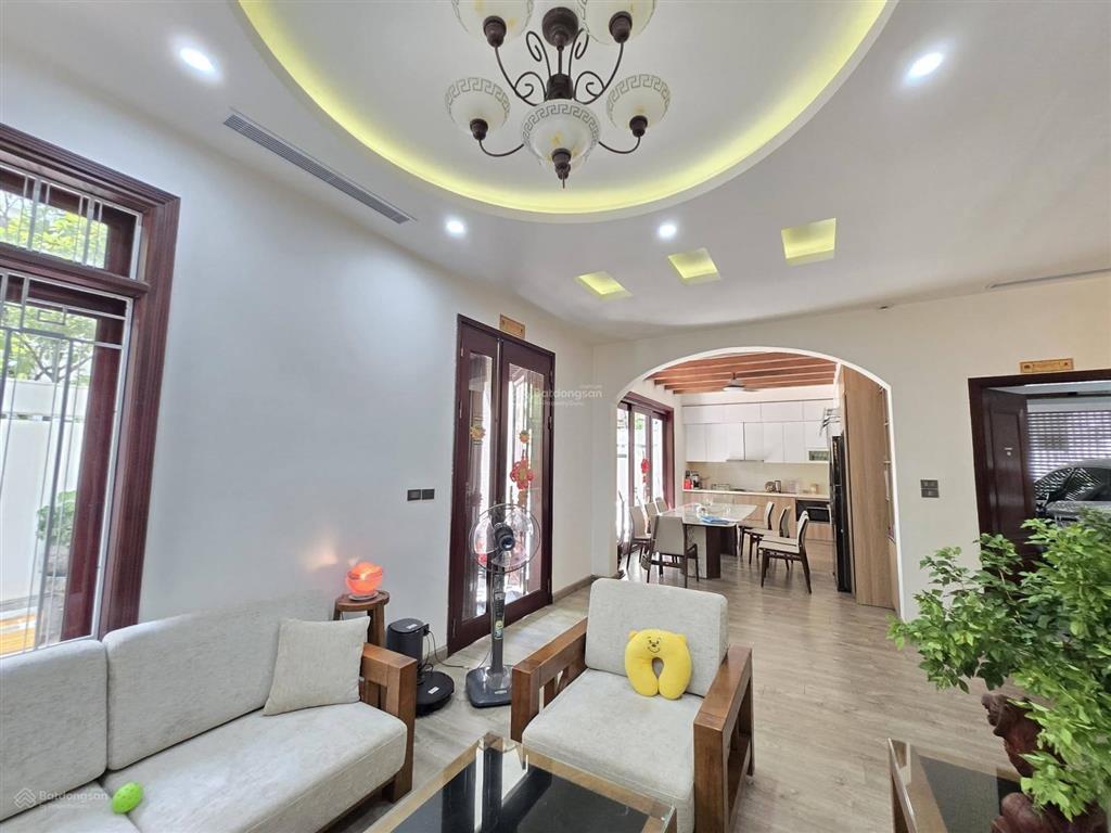Kđt trung yên, lô góc, vỉa hè rộng, gara, bãi xe, qh ổn định, sổ cc, gần vành đai 2.5, 96m2
