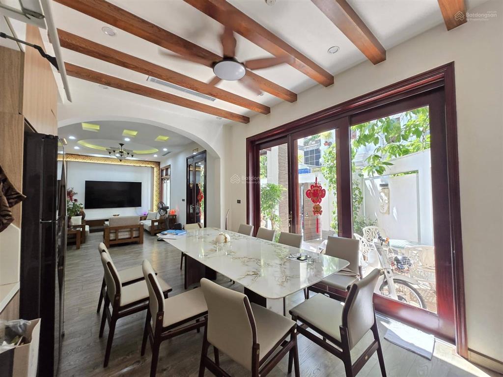 Kđt trung yên, lô góc, vỉa hè rộng, gara, bãi xe, qh ổn định, sổ cc, gần vành đai 2.5, 96m2