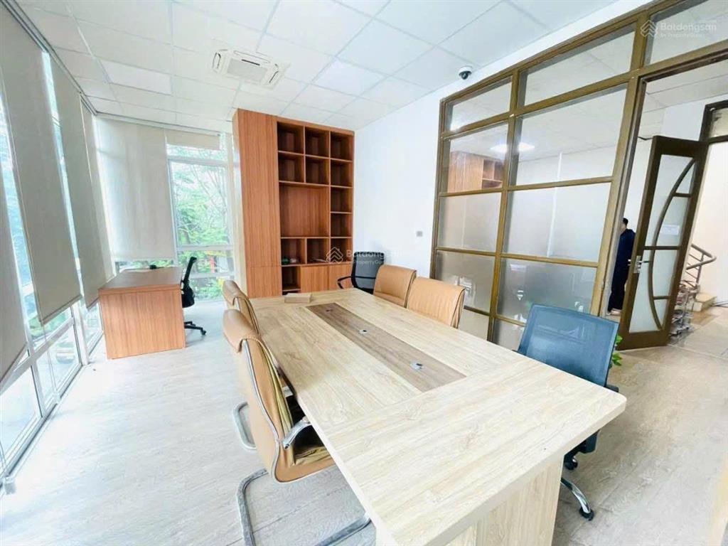 Tòa biệt thự, hdmon hàm nghi, dt 160m x6t, thang máy, mt 7m vỉa hè 5m. doanh thu 80tr/th