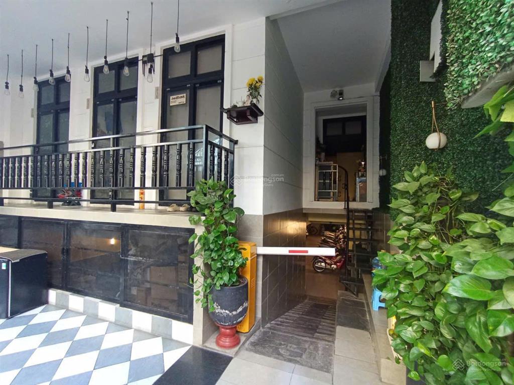 Nhà có 54 phòng cho thuê full nội thất ban công riêng từng phòng