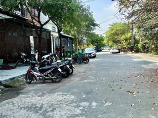 Biệt thự ven sông  gigamall  phạm văn đồng  gần nhà hàng bên sông