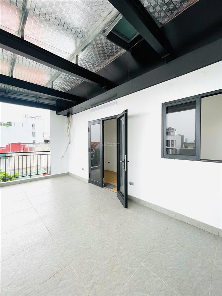 Bán nhà 5 tầng, mặt phố âu cơ, sàn 34m, số lẻ phía hồ tây