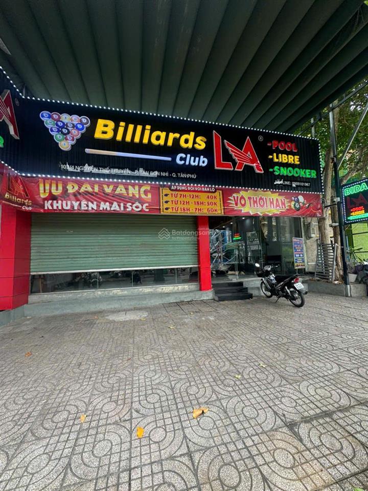 Nhà nguyên căn  phù hợp showroom, văn phòng  vị trí đẹp ngay công viên  giá 45 triệu tl