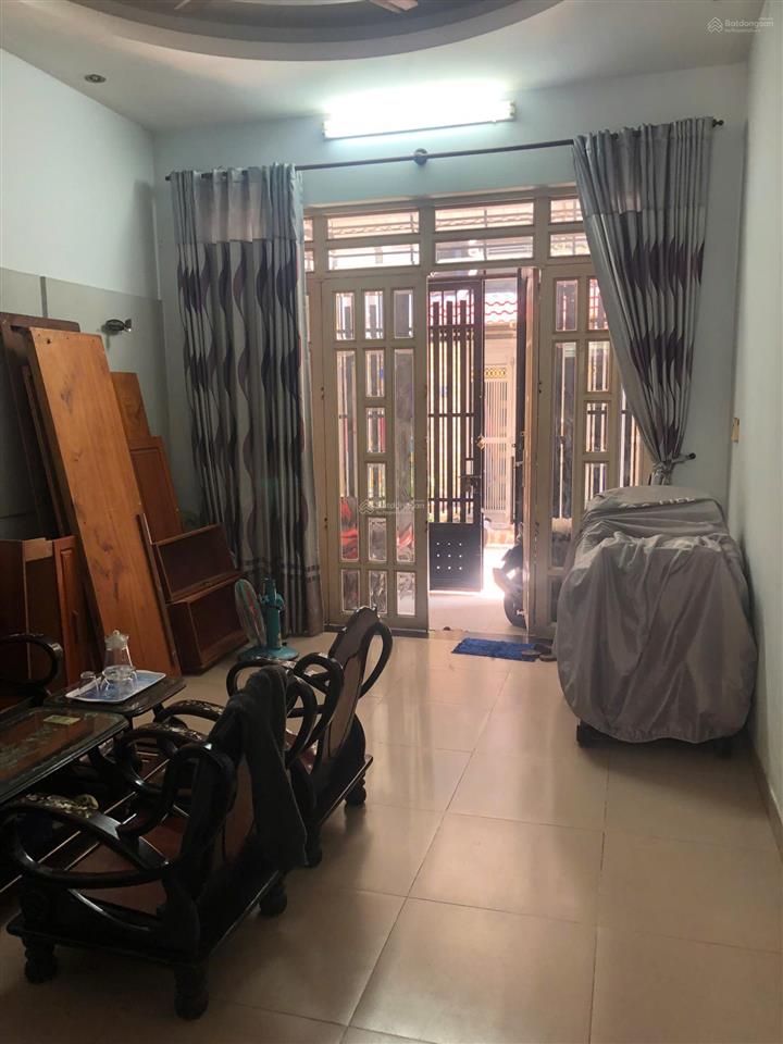 Bán nhà riêng tại tân hương, giá siêu hời 6,8 tỷ, 64 m2, 3pn, 4wc, 3 tầng cực hiếm trong khu vực