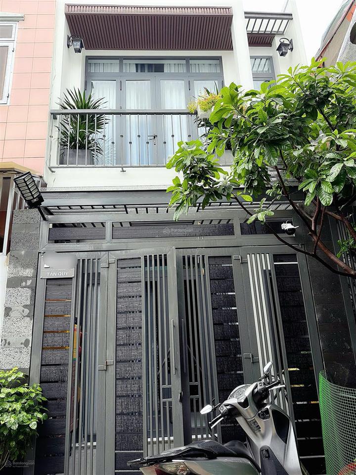 Hoa hồng nhận đủ 1%  nhà ngay chợ tân hương giá bán chỉ 6.5 tỷ