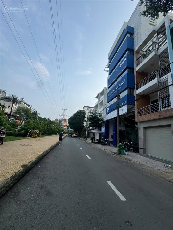Mt nguyễn thế truyện gần tân sơn nhì  4m x 13m  cấp 4 tiện xây mới  giá tốt 12,3 tỷ (tl)