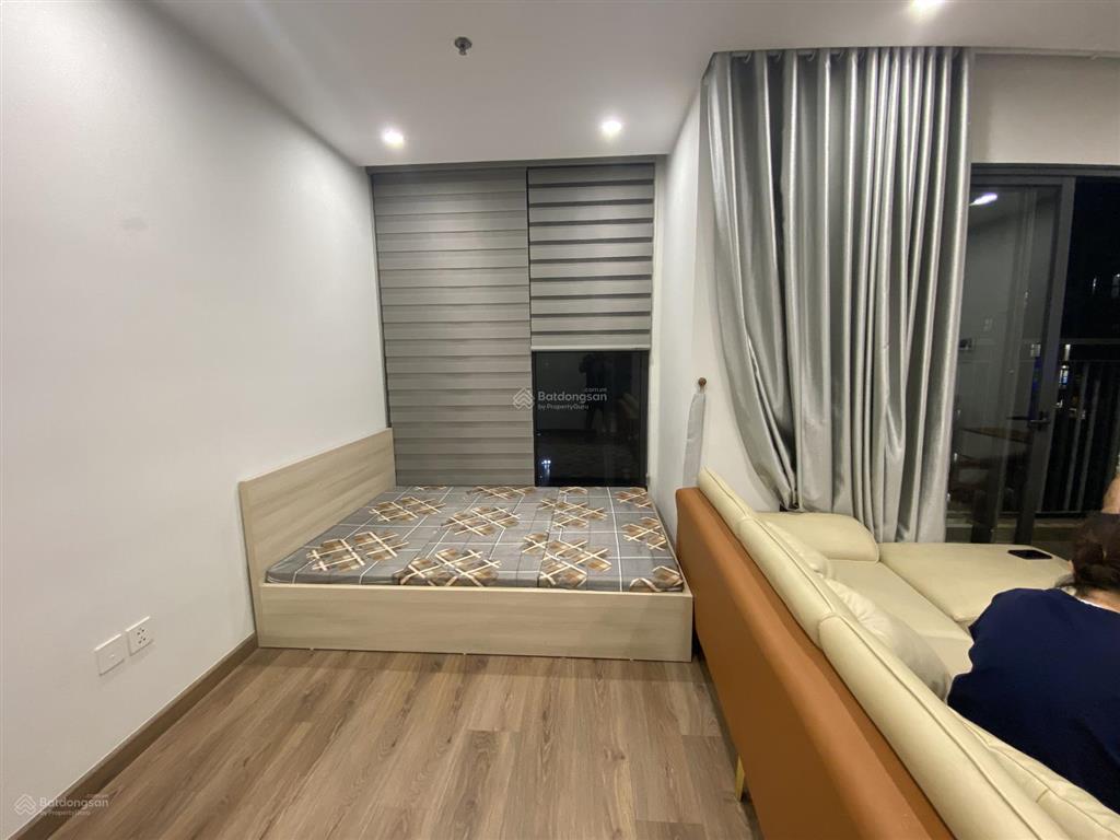 Khách trả nhà sớm nên tôi cần cho thuê căn 2n+ full đồ view hồ & ngắm pháo hoa cực đẹp