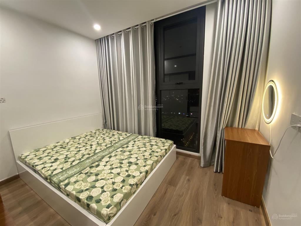 Khách trả nhà sớm nên tôi cần cho thuê căn 2n+ full đồ view hồ & ngắm pháo hoa cực đẹp