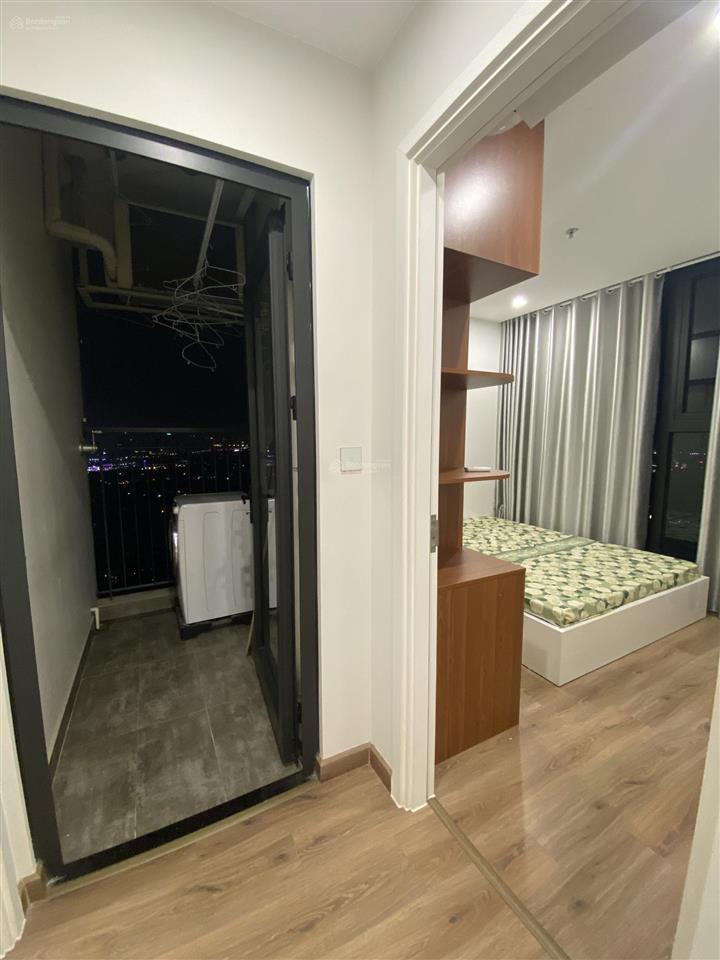 Khách trả nhà sớm nên tôi cần cho thuê căn 2n+ full đồ view hồ & ngắm pháo hoa cực đẹp