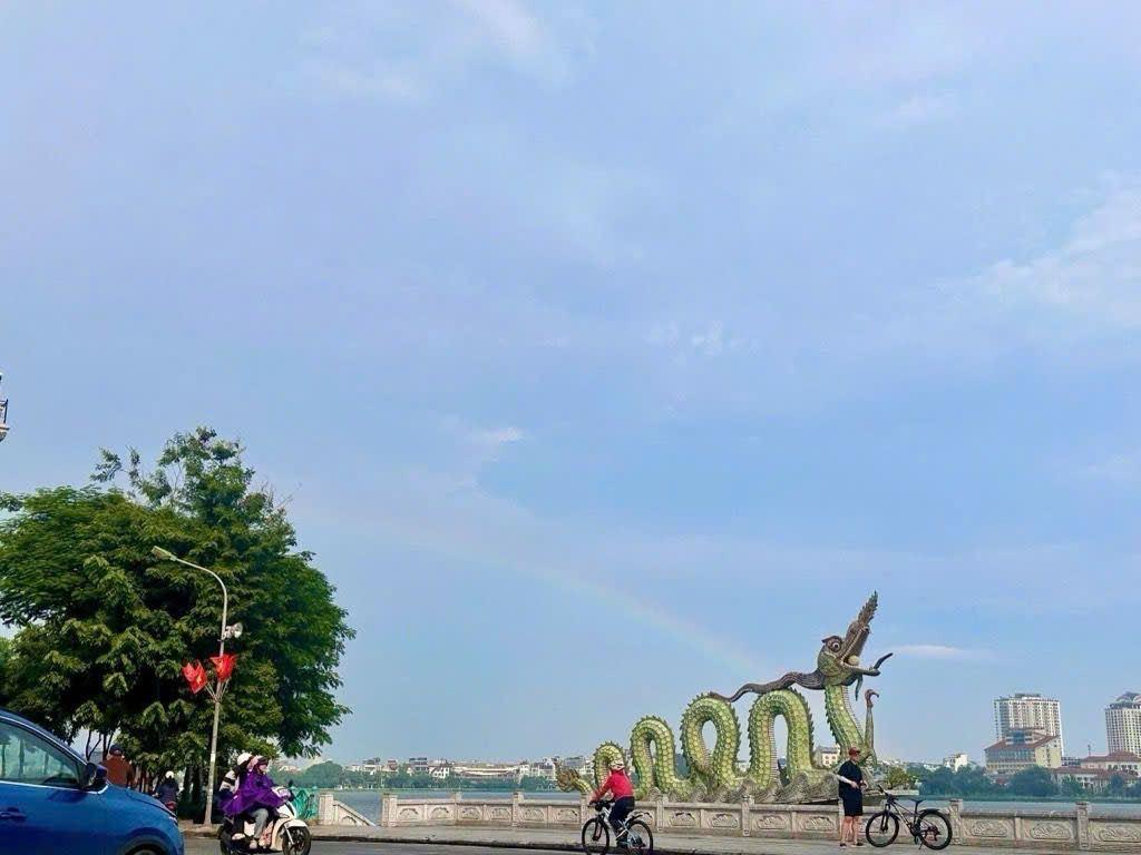View cầu Nhật Tân – sống đẳng cấp Tây Hồ