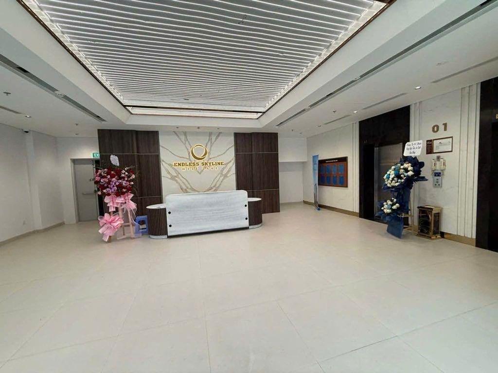 Bán CHCC cao cấp, Căn góc, 2 phòng ngủ, 2wc, 3 ban công thoáng