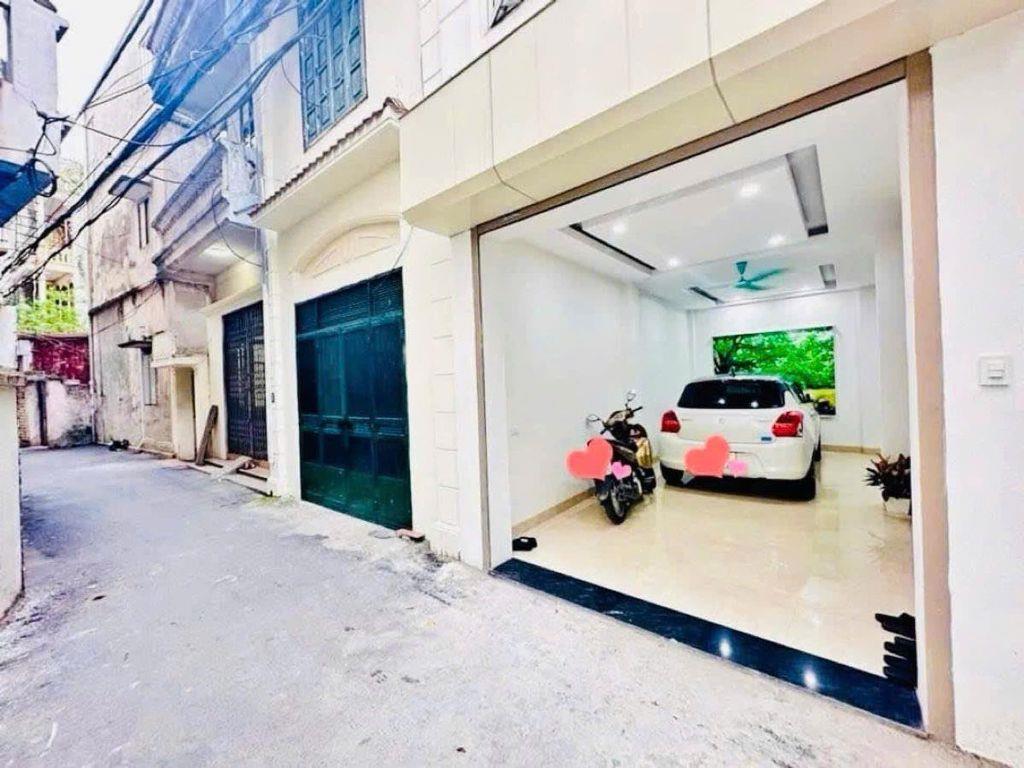 BÁN NHÀ LÔ GÓC, CỰC ĐẸP, Ô TÔ VÀO NHÀ, GẦN PHỐ, SỔ NỞ HẬU