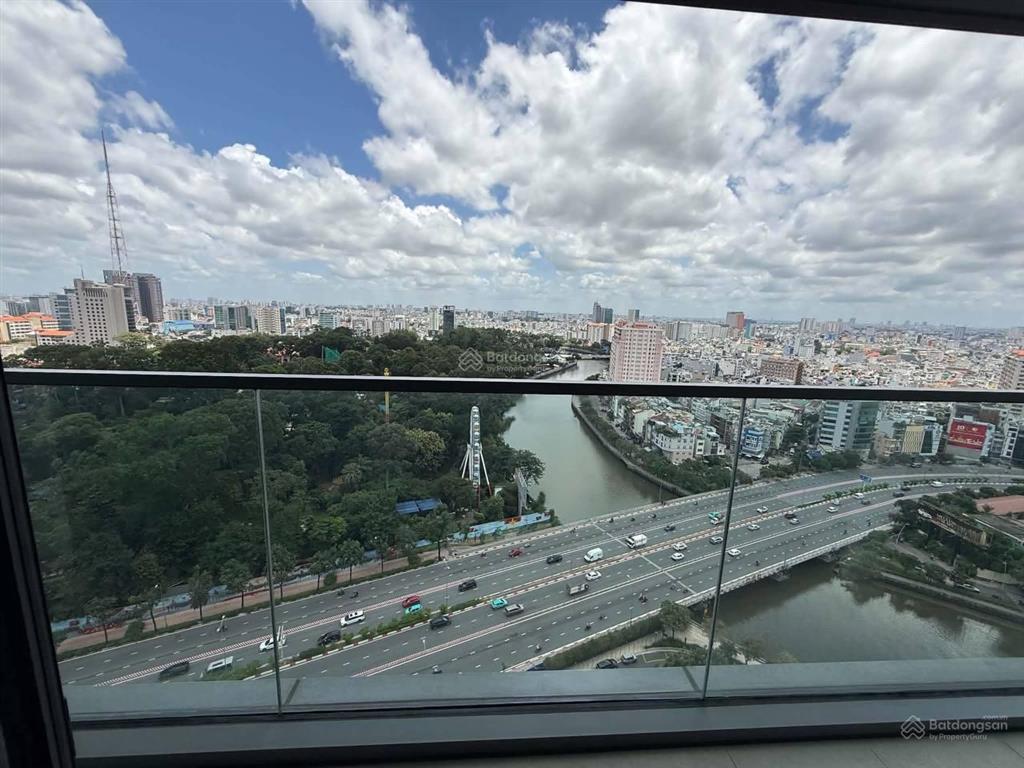 Cho thuê căn hộ 3 phòng ngủ giá tốt tại grand marina saigon
