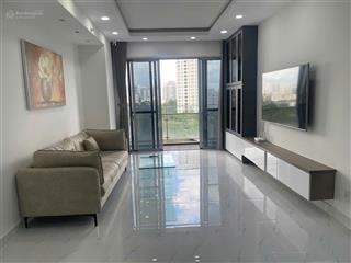 Cần bán căn hộ 3pn  133m2 balcony dài xuyên suốt các phòng  giá siêu tốt tại scenic valley 1