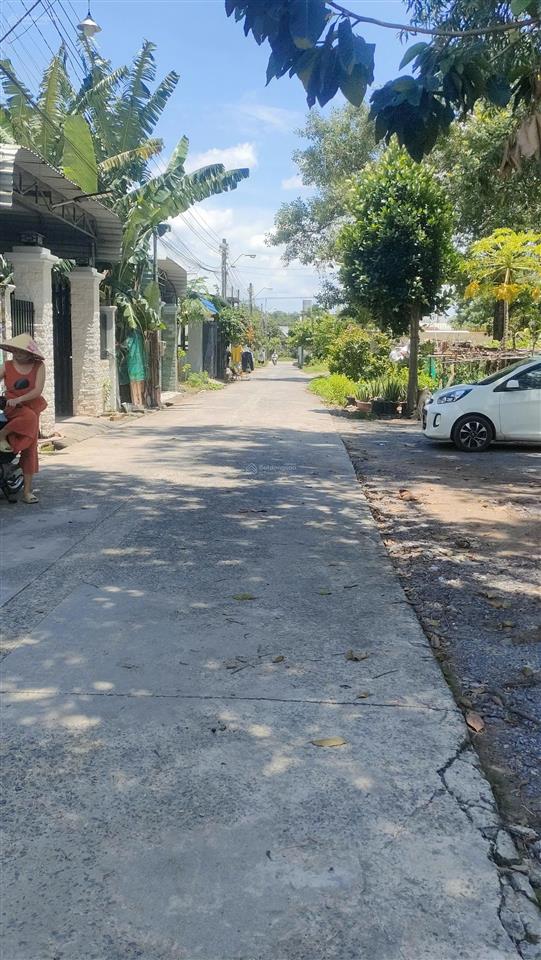 Gần hồ bơi thùy mi, đất đẹp dt 290m, có full thổ cư, giá 6 tỉ 5  an phướclong thành