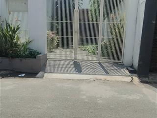 Nhà nhỏ xinhđường tôn đức thắngtt thị trấn long thànhdt 100,5m2 có 87m2 thổ cư. giá 5,2 tỷ