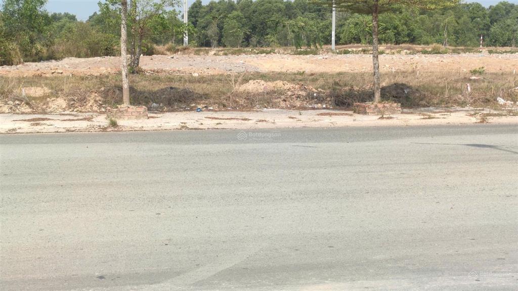 Thung lũng xanh lô góc  đất mặt tiền kinh doanhdt 123,3mcó 80,6m thổgiá 2,850 tỷan phướclt