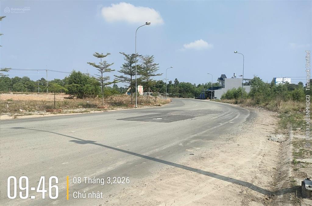 Thung lũng xanh lô góc  đất mặt tiền kinh doanhdt 123,3mcó 80,6m thổgiá 2,850 tỷan phướclt