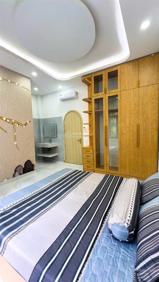 Nhà liền kề mới xây đẹp lung linh, giá 6,2 tỷ  trung tâm thị trấn long thành.
