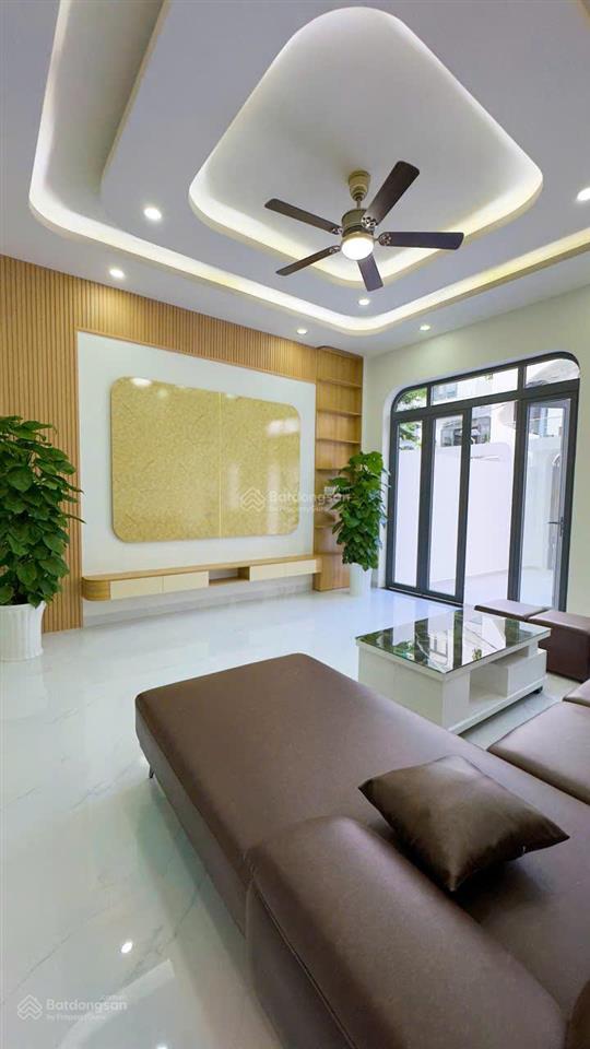 Nhà liền kề mới xây đẹp lung linh, giá 6,2 tỷ  trung tâm thị trấn long thành.