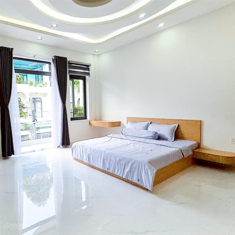 Nhà liền kề mới xây đẹp lung linh, giá 6,2 tỷ  trung tâm thị trấn long thành.