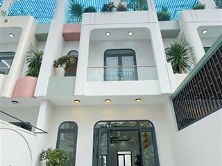 Nhà liền kề mới xây đẹp lung linh, giá 6,2 tỷ  trung tâm thị trấn long thành.
