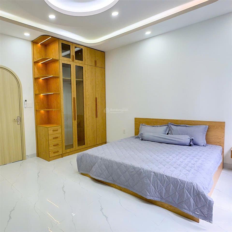 Nhà liền kề mới xây đẹp lung linh, giá 6,2 tỷ  trung tâm thị trấn long thành.
