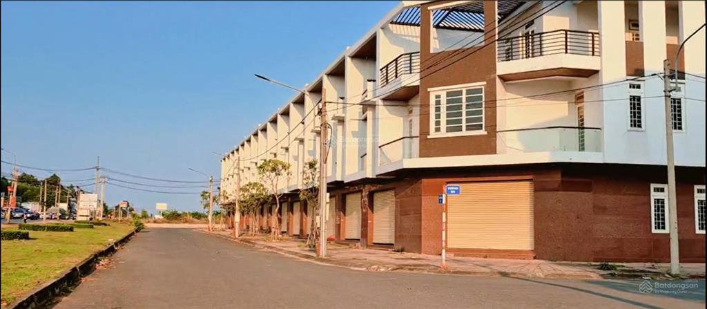 Nhà phố  khu dân cư d2d lộc an dt 118,5m2  full thổ  giá 7 tỷ  lộc an  long thành