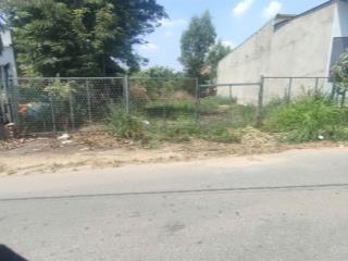 Đất mặt tiềnbên hông khu đô thị stc  dt 302,3m có 160m thổ giá 5,2 tỷ  bình sơnlong thành