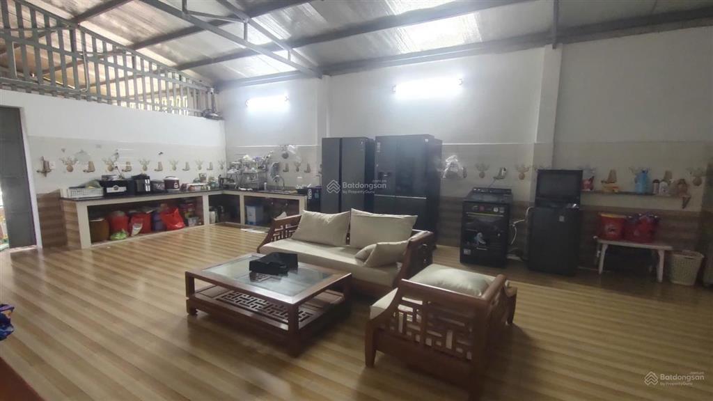 Ngộpphùng hưng 1 xẹt nhà sân vườn + quán cafe 1.488m2 chỉ 9,5 tỷcó 200 thổan viễntrảng bom