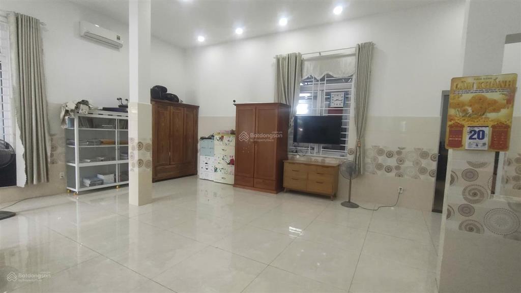 Ngộpphùng hưng 1 xẹt nhà sân vườn + quán cafe 1.488m2 chỉ 9,5 tỷcó 200 thổan viễntrảng bom