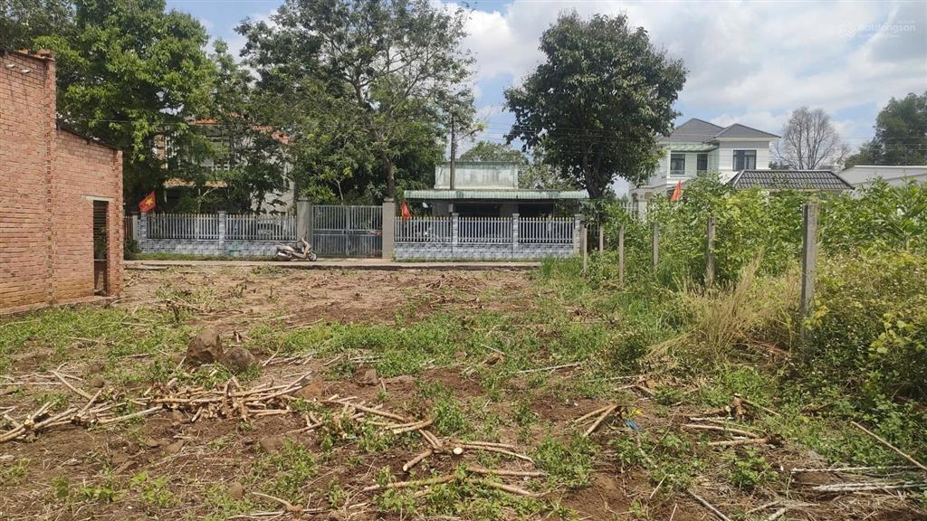 1 xẹt đường bàu cạn  bán đất dt 972m² có 140m thổ cưgiá 6 tỷ bàu cạnlong thành