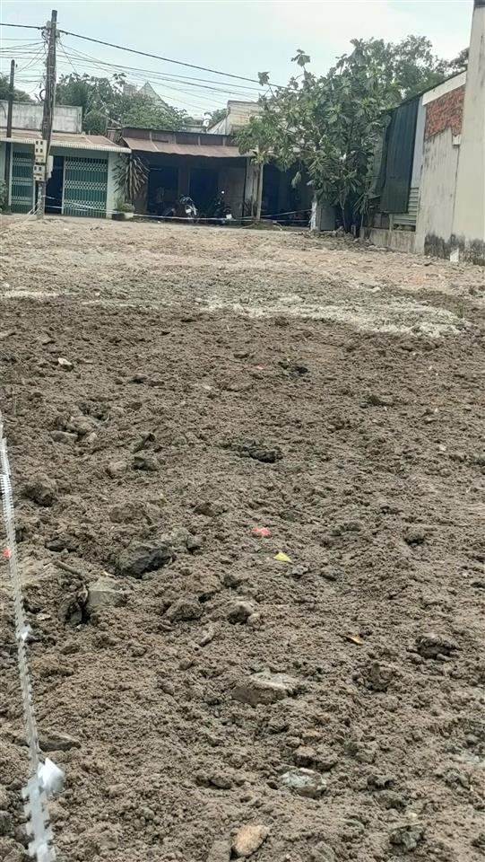 Đất mặt tiền đường giải phóngdt 225,6m có 80m thổ cưgiá 2,7 tỷ long anlong thành