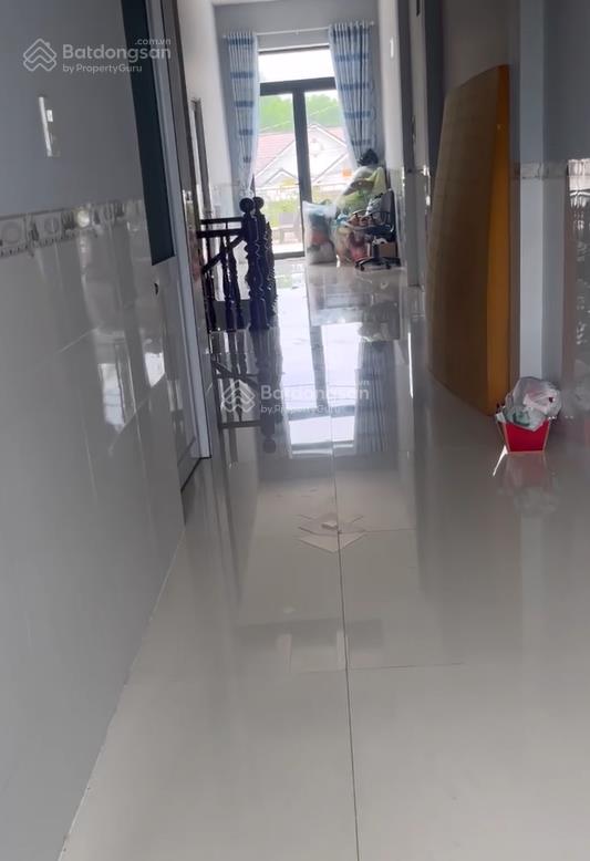 Nhà đẹphương lộ 12cổng chính sân bay long thành  vừa ở vừa kinh doanhdt 175mgiá 4 tỷ