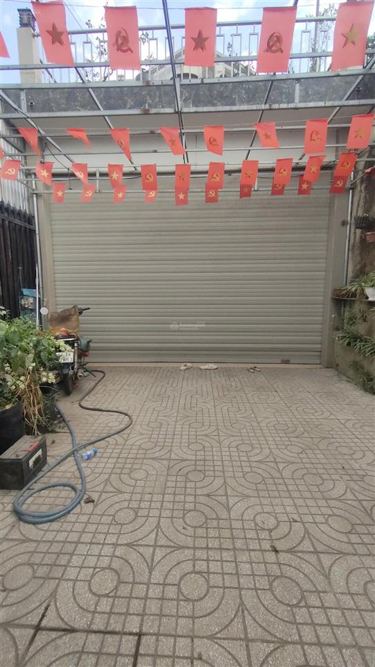Nhà đẹphương lộ 12cổng chính sân bay long thành  vừa ở vừa kinh doanhdt 175mgiá 4 tỷ