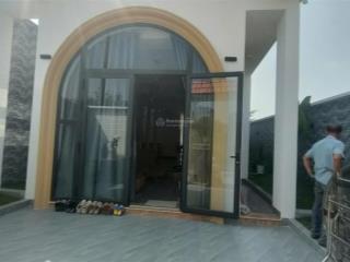 Nhà mới đường đt 769dt 156,8m có 137m thổgiá 3,5 tỷ  dòng tiền 8tr/tháng  lộc an, long thành