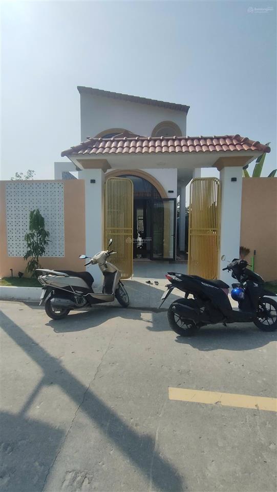 Nhà mới đường đt 769dt 156,8m có 137m thổgiá 3,5 tỷ  dòng tiền 8tr/tháng  lộc an, long thành