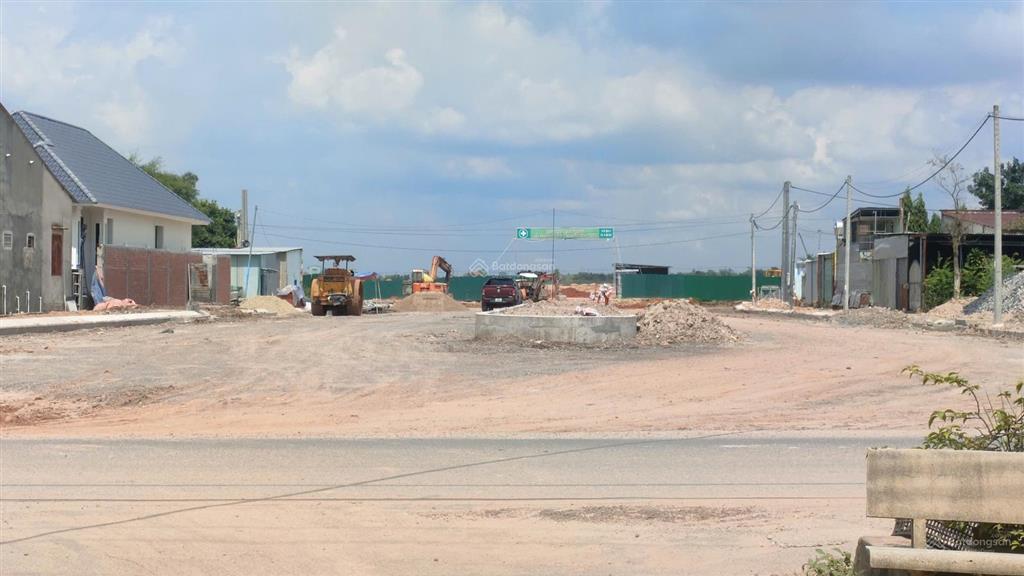 400m² thổ cư 1005m² đối diện cổng kho logistics sân bay  đường tân hiệp, xã tân hiệp, long thành